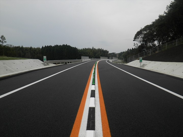 鹿児島3号餅井地区舗装工事