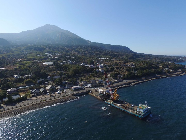 桜島港松浦地区ほか1地区泊地内土砂浚渫工事