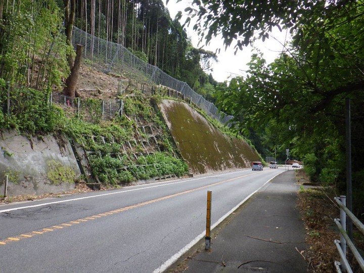 国道10号日木山地区防災工事