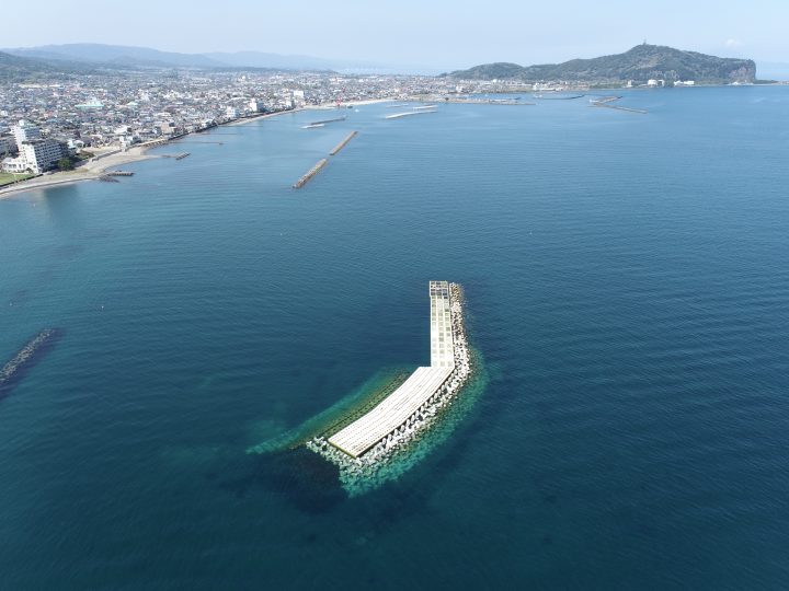 令和３年度指宿港海岸（湯の浜地区）突堤（大山崎）築造工事
