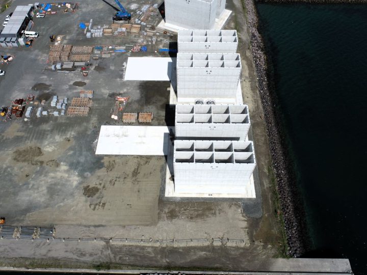 令和４年度川内港（唐浜地区）岸壁（−１２ｍ）ケーソン製作⼯事