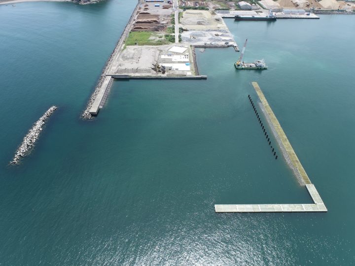 令和6年度川内港(唐浜地区)岸壁(-12m)裏込工事(第2次)
